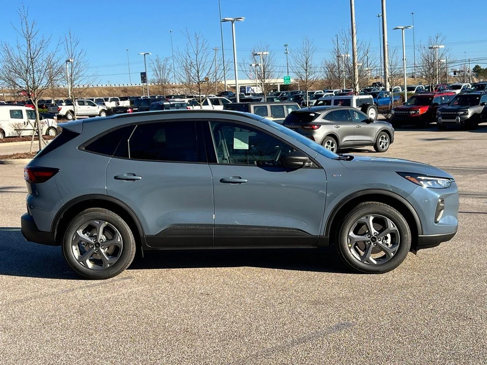 2026 Ford Escape - Image 7 of 21