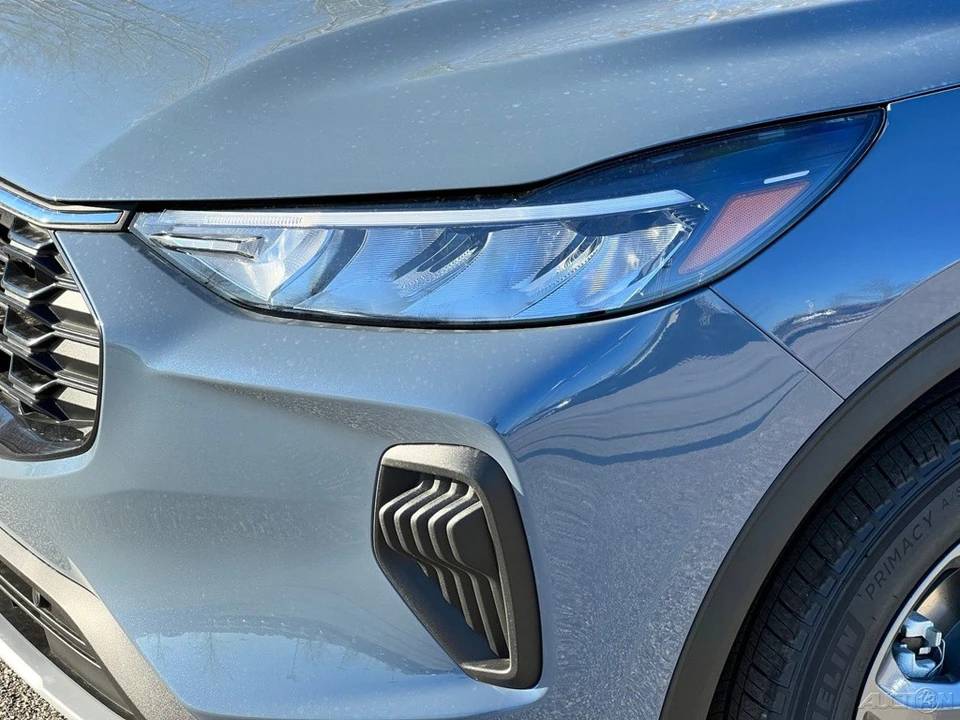 2026 Ford Escape - Image 11 of 21