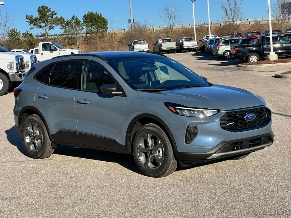 2026 Ford Escape - Image 9 of 21