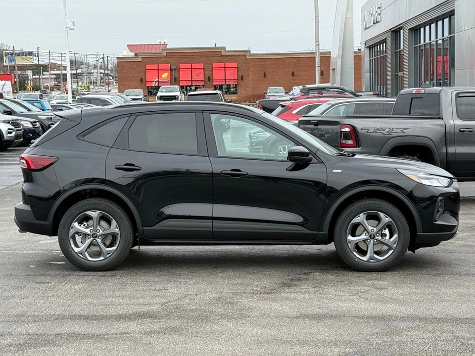 2026 Ford Escape - Image 7 of 12