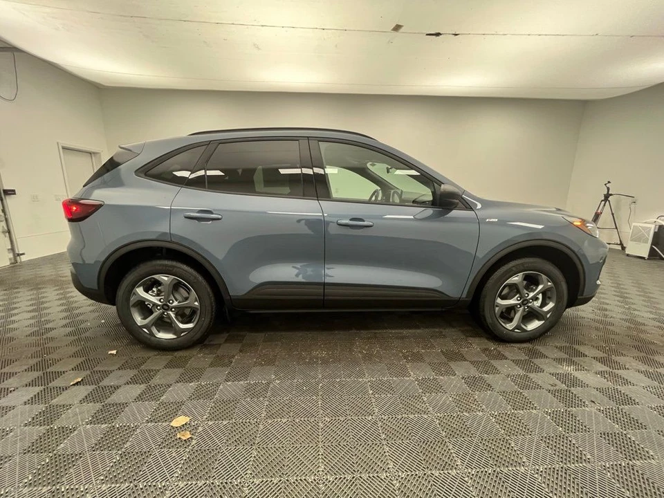 2026 Ford Escape - Image 7 of 12