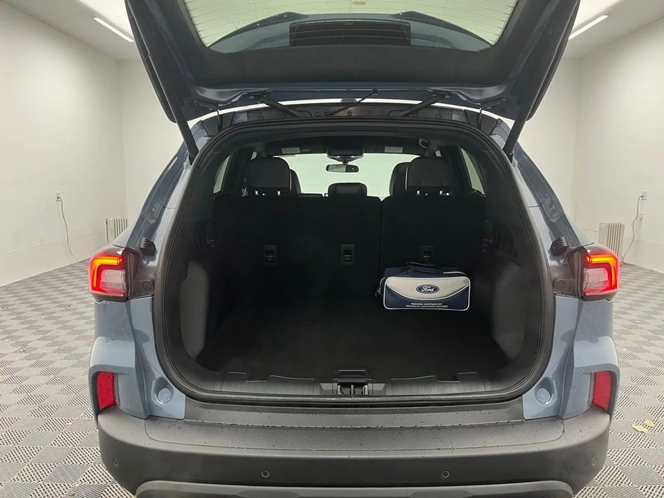 2026 Ford Escape - Image 10 of 12
