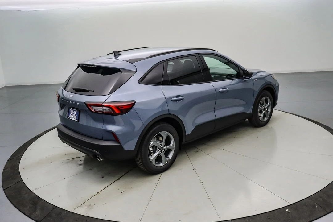 2026 Ford Escape - Image 5 of 21