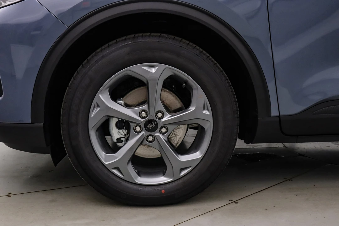 2026 Ford Escape - Image 11 of 21
