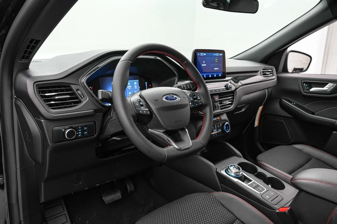 2026 Ford Escape - Image 14 of 21
