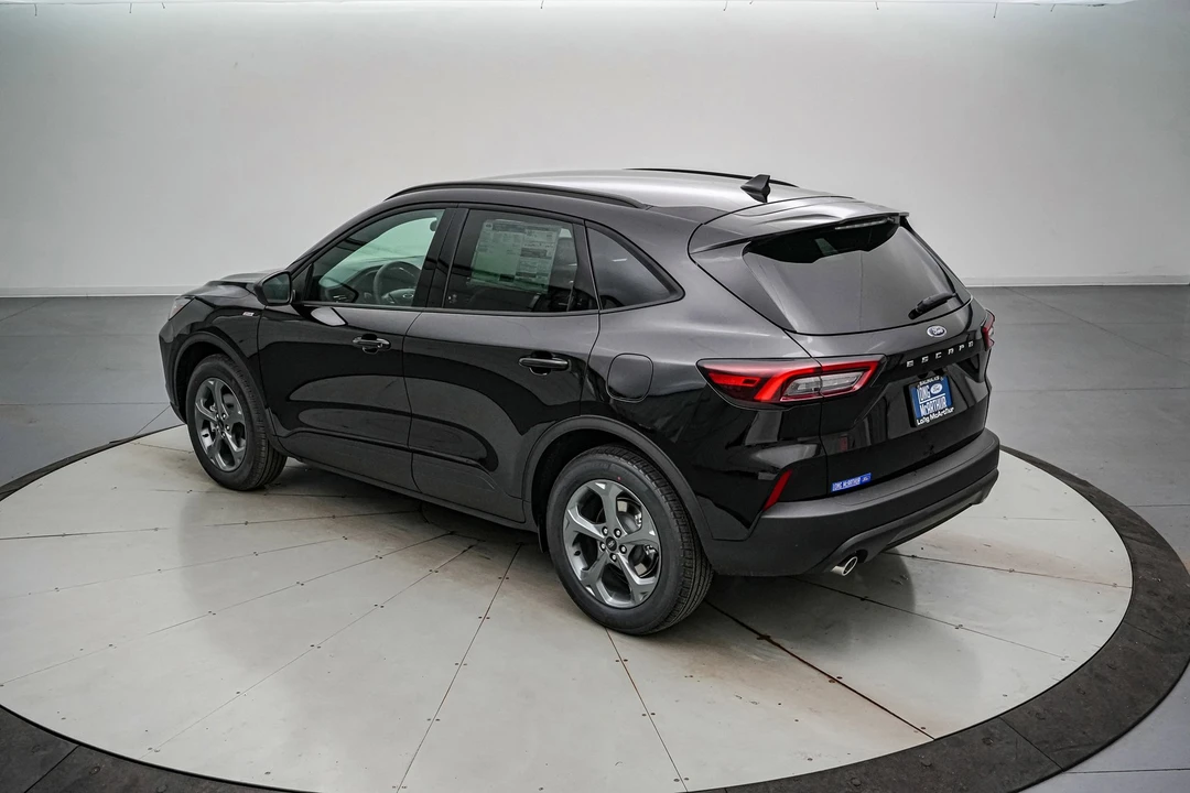 2026 Ford Escape - Image 8 of 21