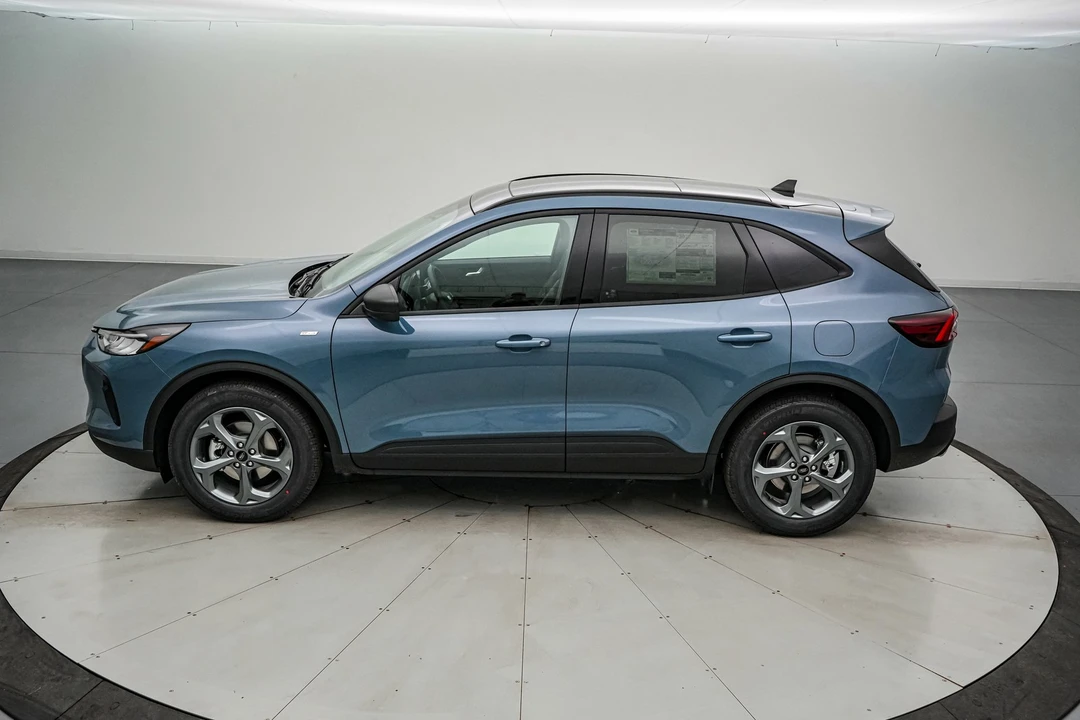 2026 Ford Escape - Image 8 of 21