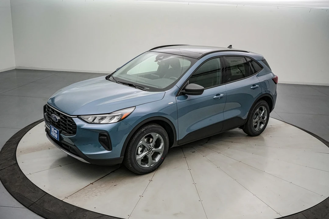 2026 Ford Escape - Image 9 of 21