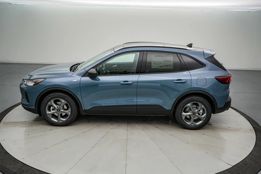 2026 Ford Escape - Image 8 of 21