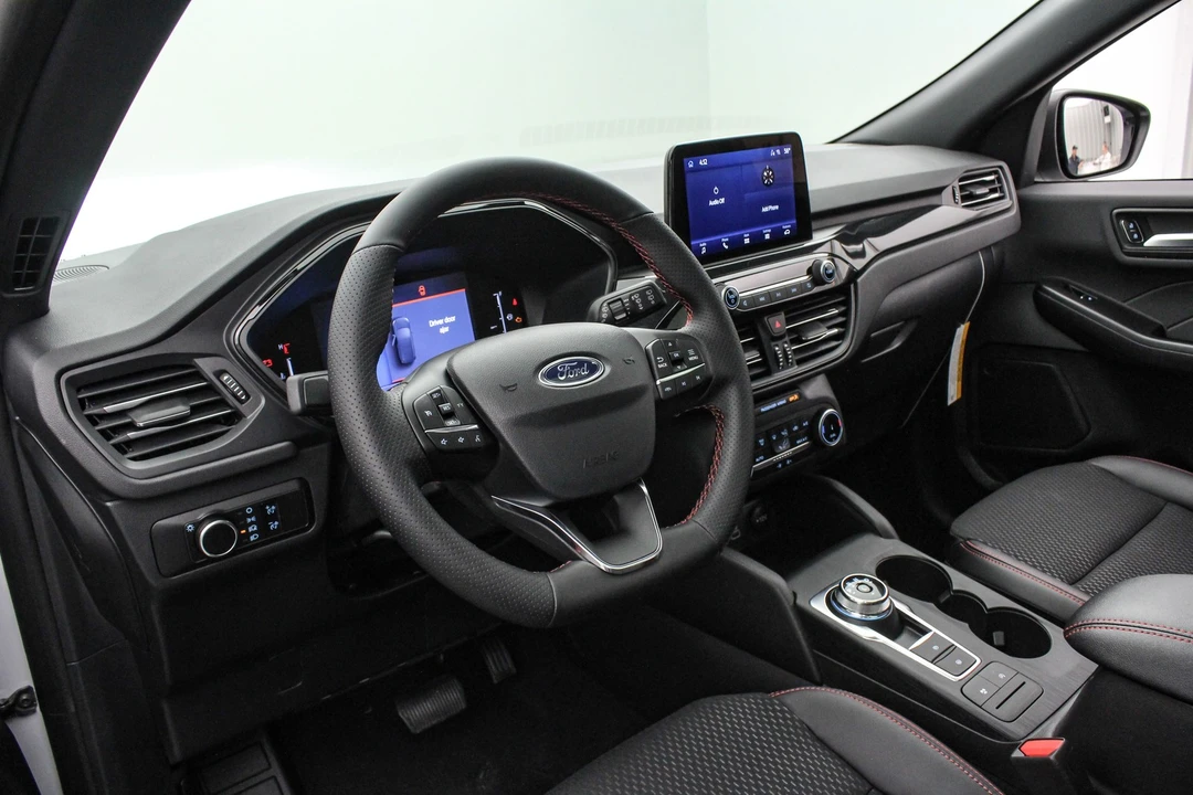 2026 Ford Escape - Image 14 of 21