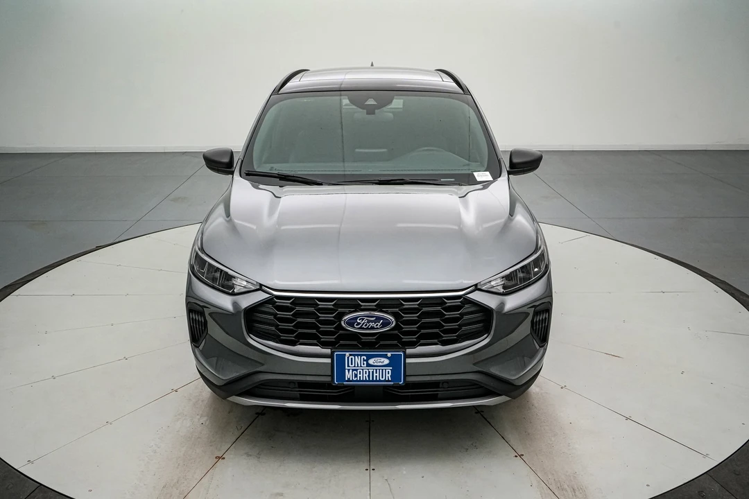 2026 Ford Escape - Image 10 of 21