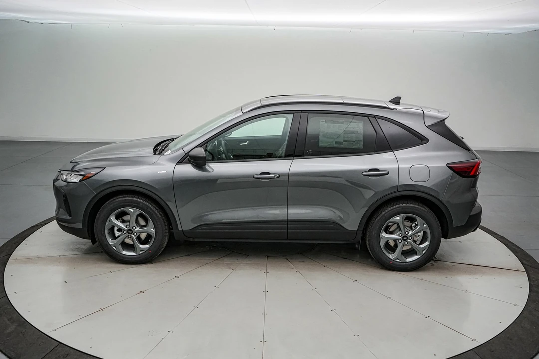 2026 Ford Escape - Image 8 of 21