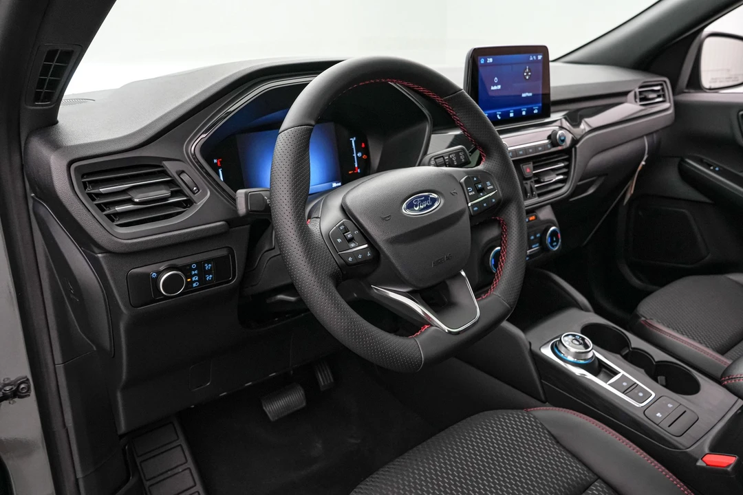 2026 Ford Escape - Image 14 of 21