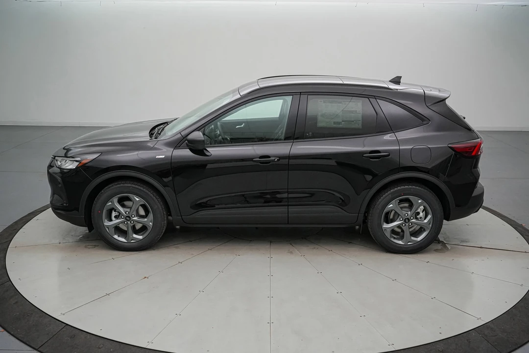 2026 Ford Escape - Image 8 of 21