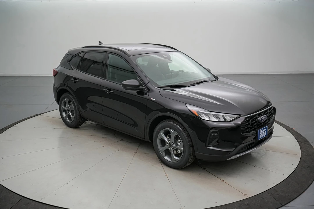 2026 Ford Escape - Image 2 of 21