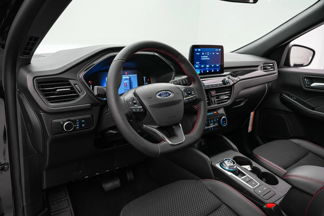 2026 Ford Escape - Image 13 of 21