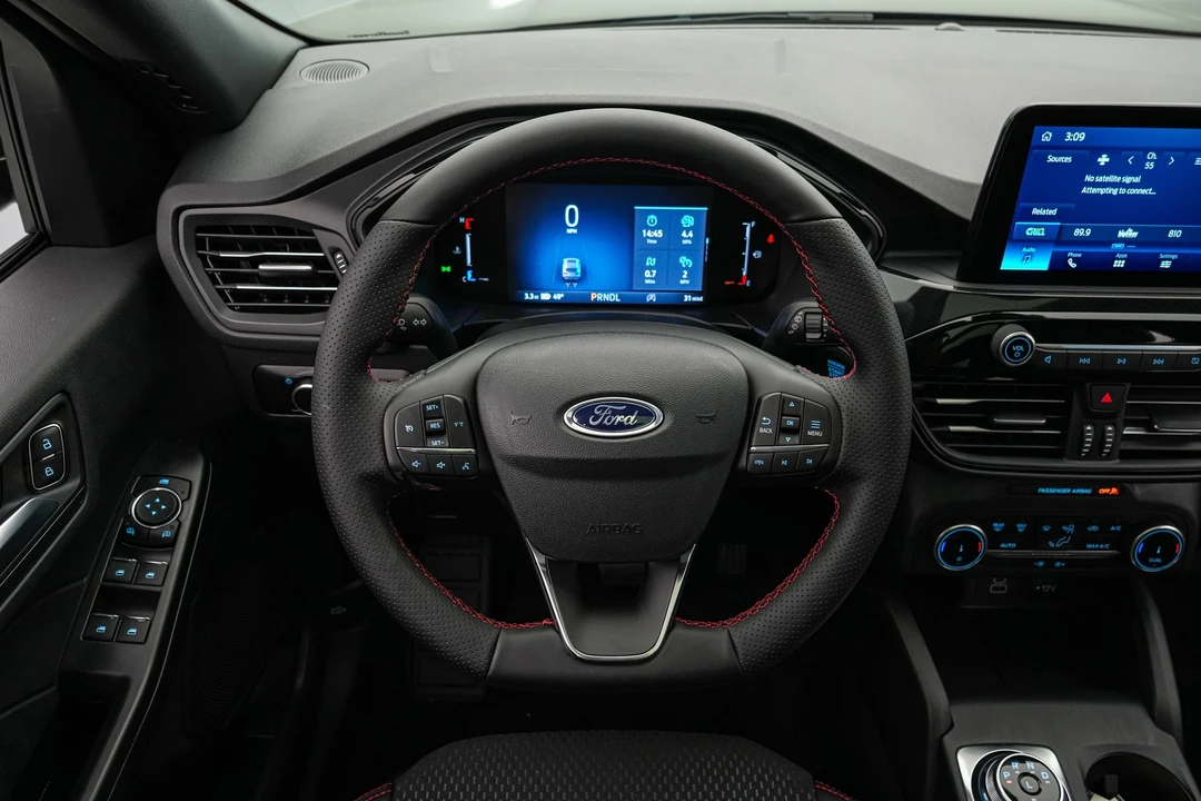 2026 Ford Escape - Image 14 of 21