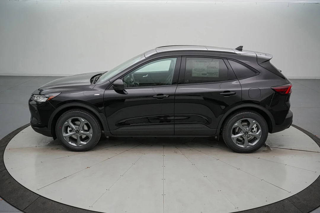 2026 Ford Escape - Image 8 of 21