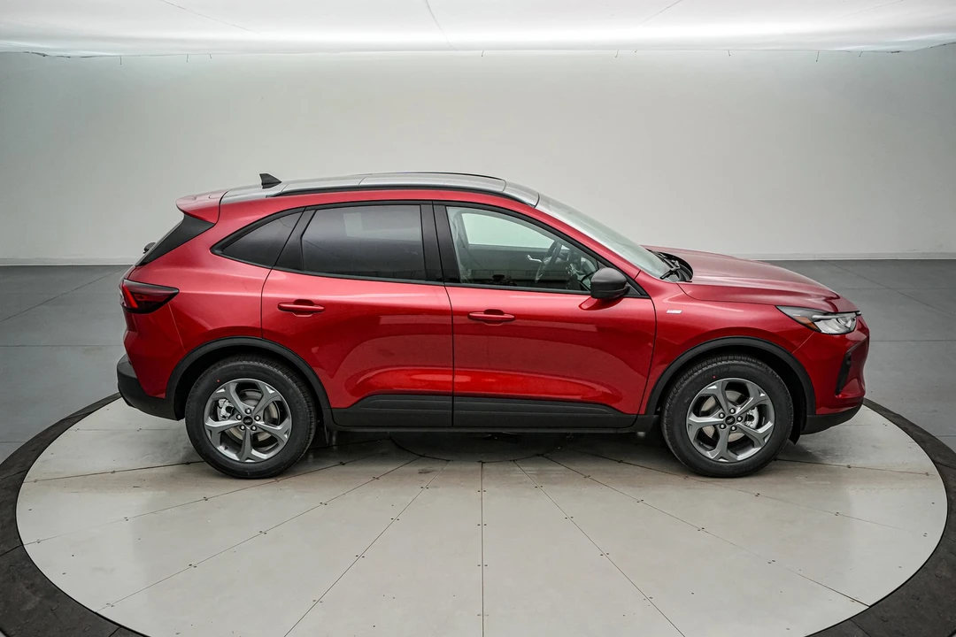 2026 Ford Escape - Image 4 of 21