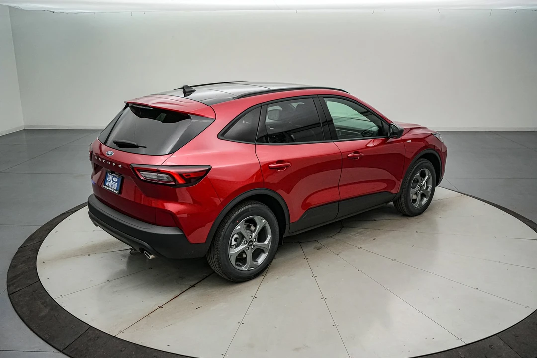 2026 Ford Escape - Image 5 of 21