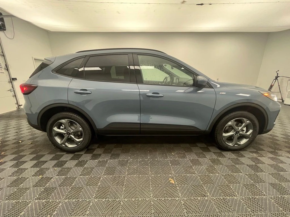 2026 Ford Escape - Image 7 of 12