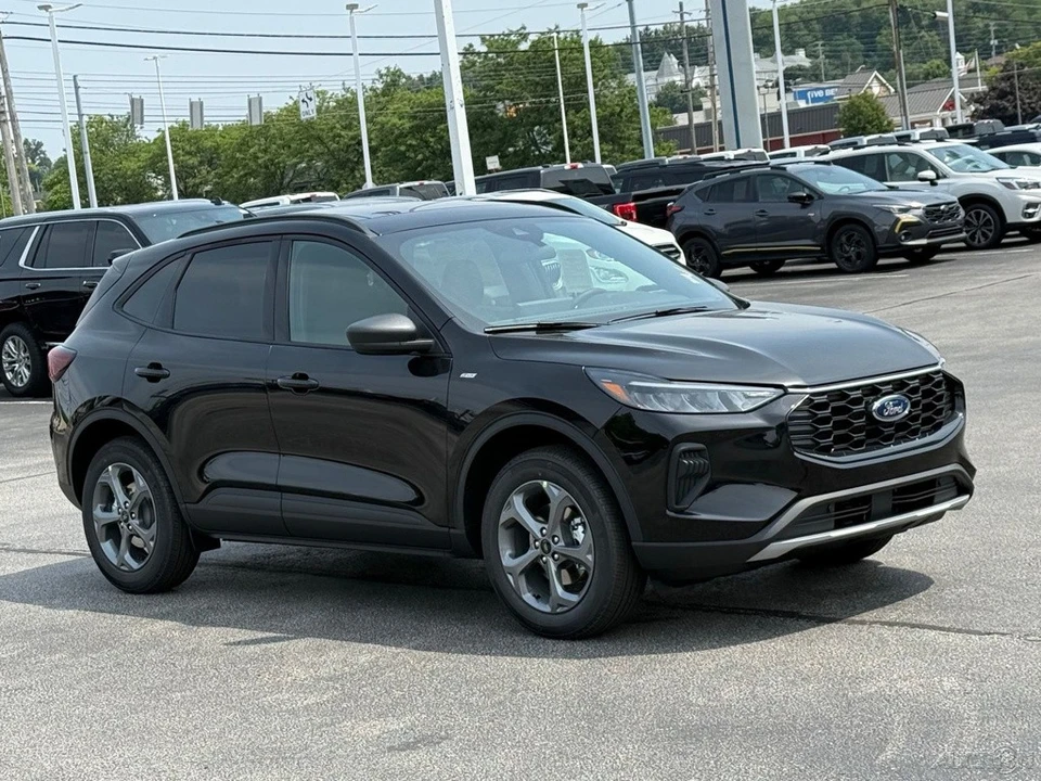 2026 Ford Escape - Image 9 of 12