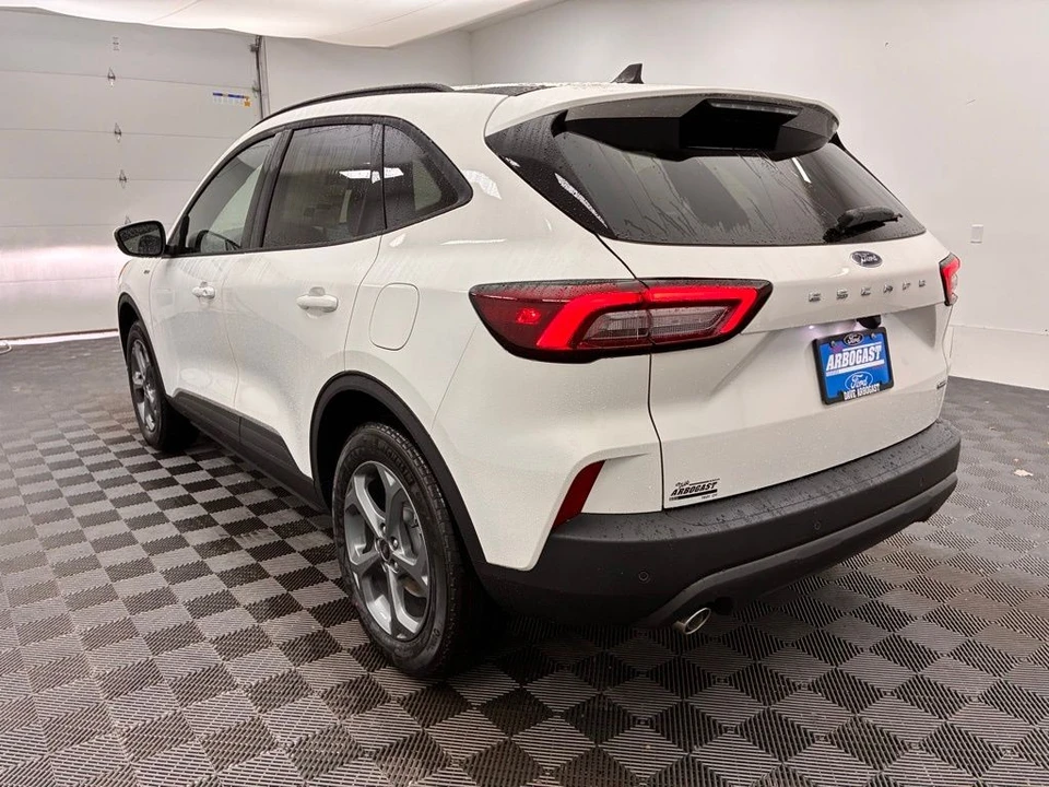 2026 Ford Escape - Image 11 of 12