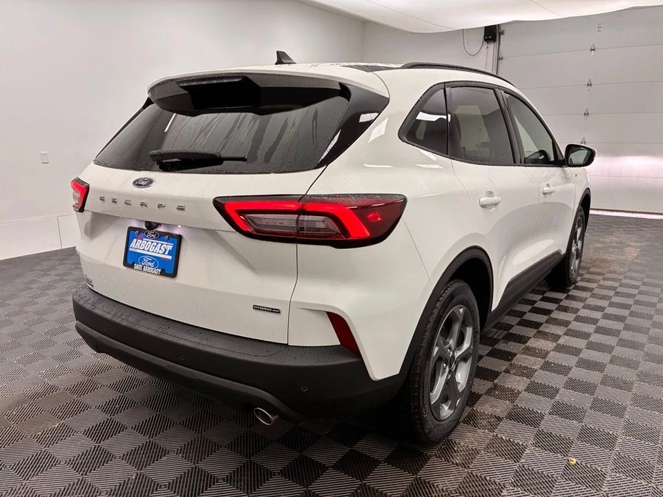 2026 Ford Escape - Image 7 of 12