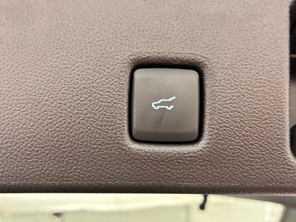 2026 Ford Escape - Image 10 of 12