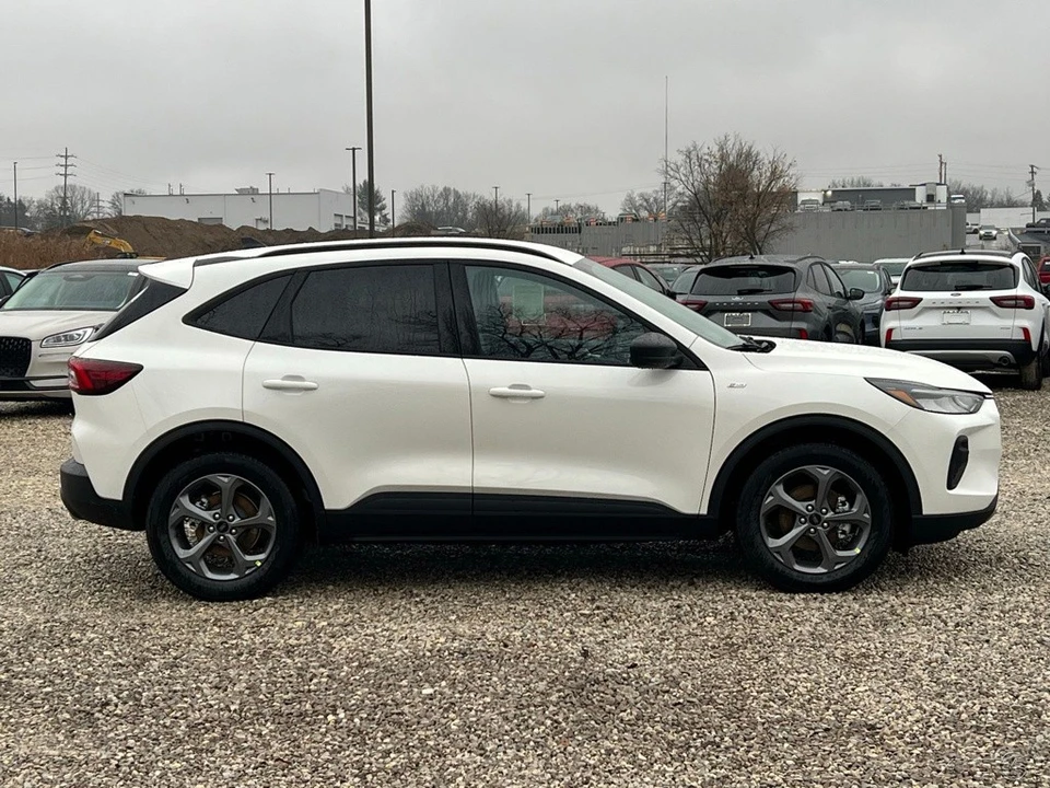 2026 Ford Escape - Image 7 of 12
