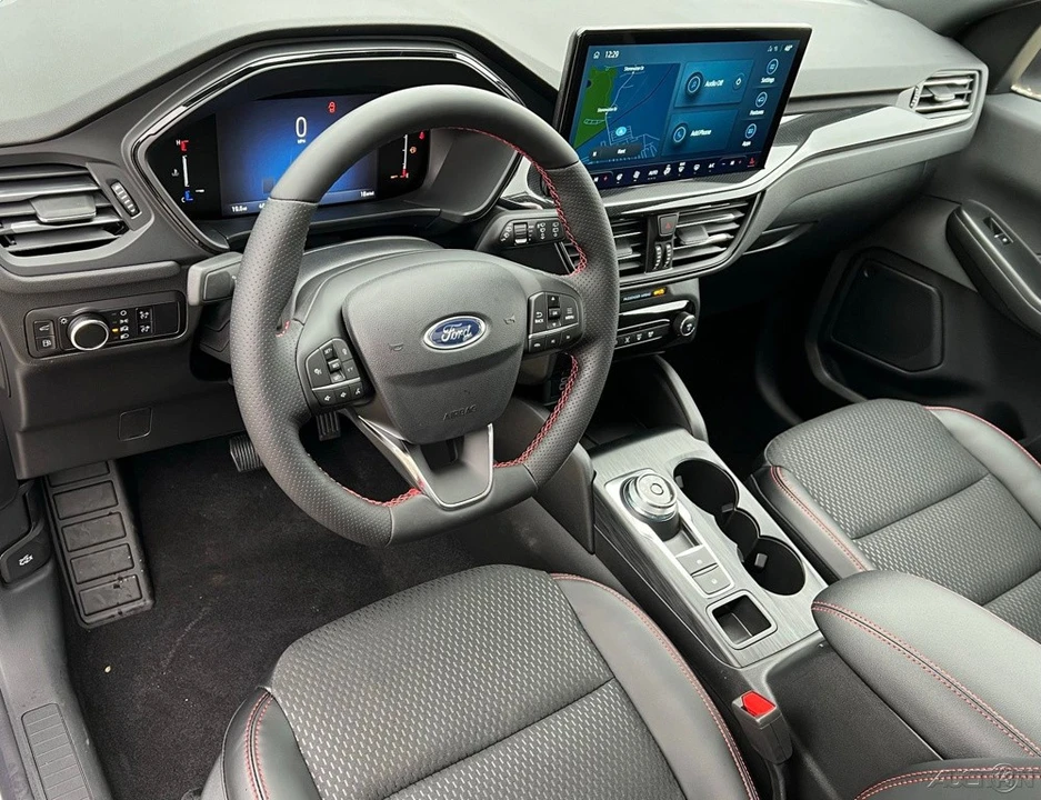 2026 Ford Escape - Image 14 of 21