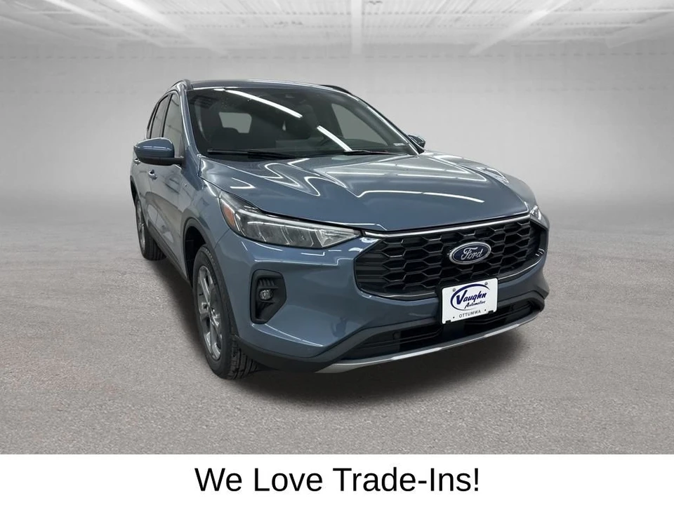 2026 Ford Escape - Image 2 of 12