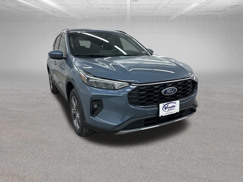 2026 Ford Escape - Image 2 of 12