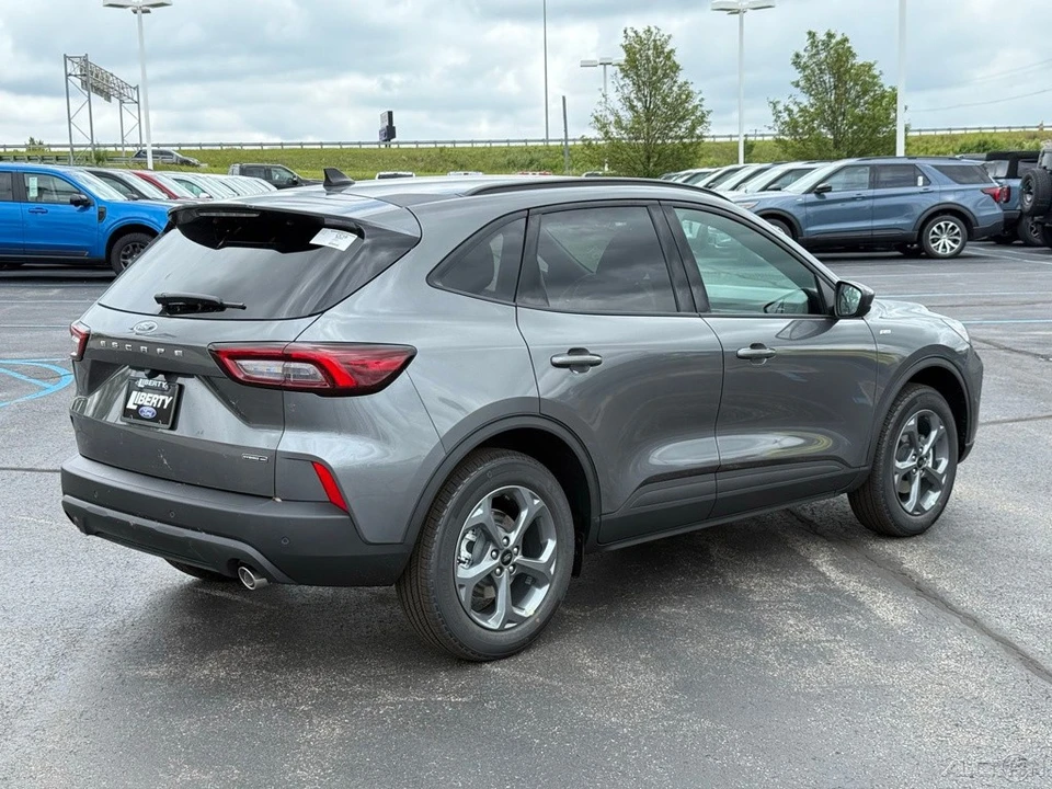 2026 Ford Escape - Image 6 of 12