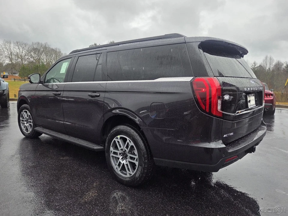2026 Ford Expedition 5th Gen - Image 15 of 21
