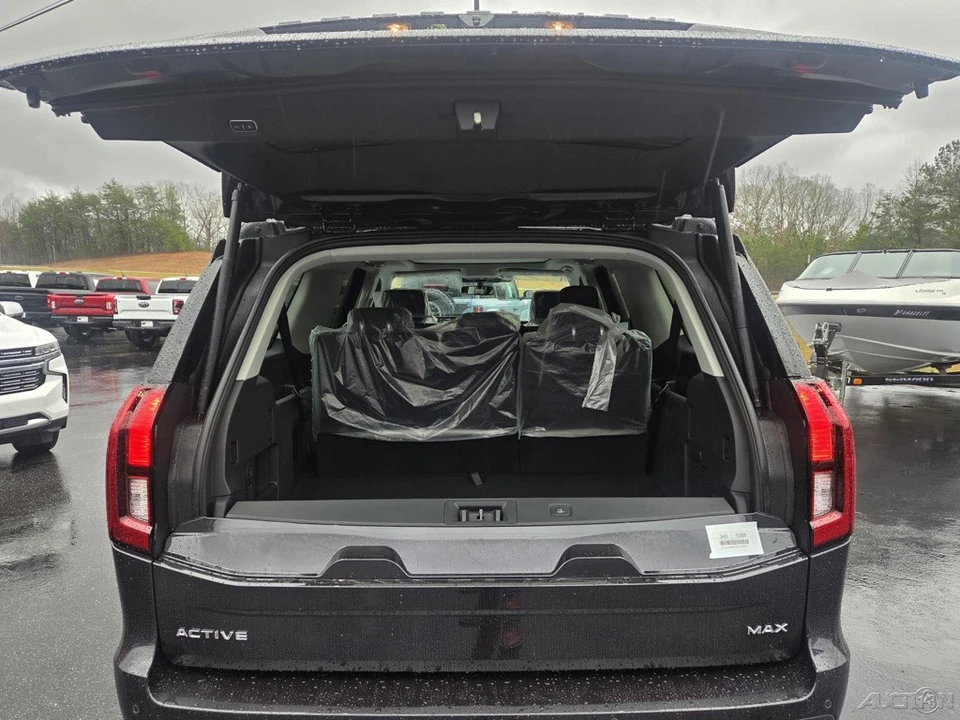2026 Ford Expedition 5th Gen - Image 10 of 21