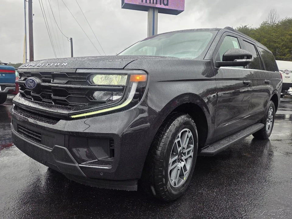 2026 Ford Expedition 5th Gen - Image 14 of 21