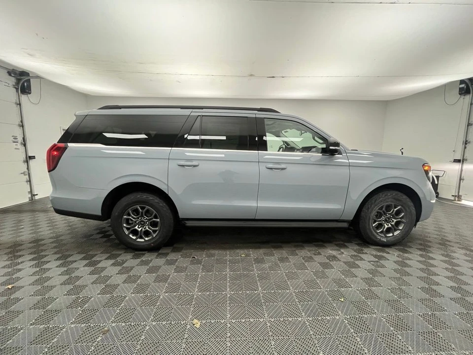 2026 Ford Expedition 5th Gen - Image 7 of 12