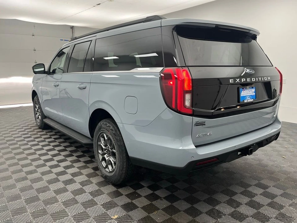 2026 Ford Expedition 5th Gen - Image 12 of 12