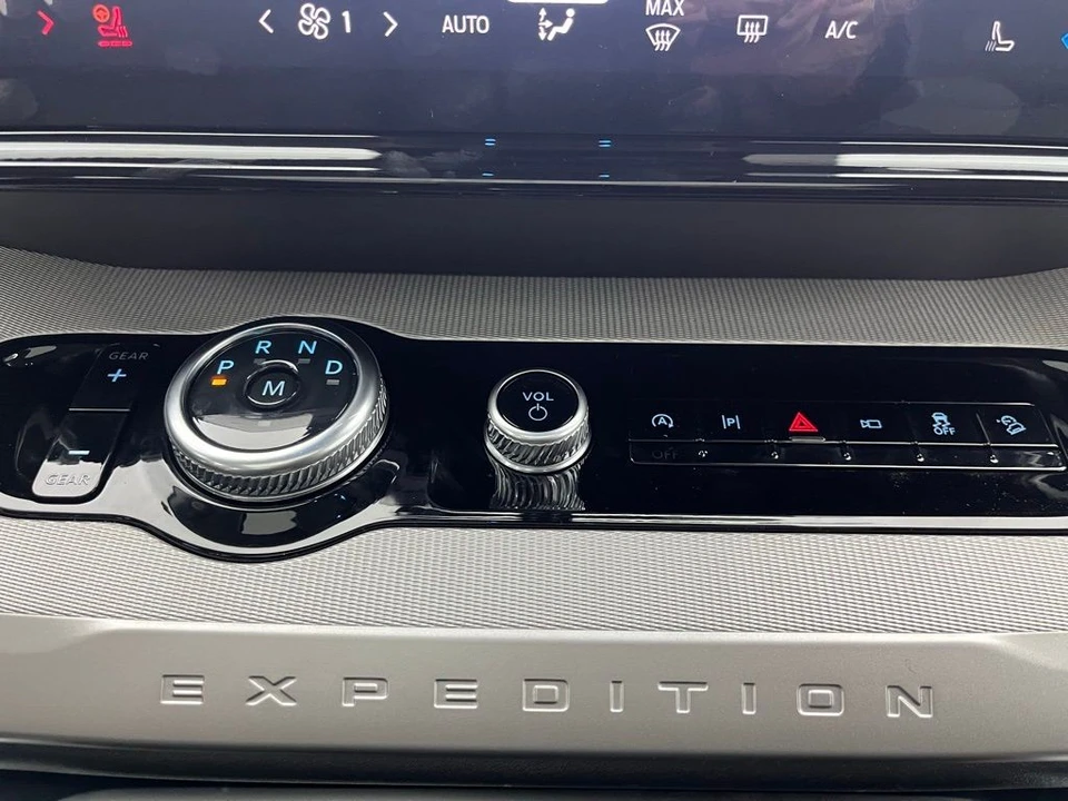 2026 Ford Expedition 5th Gen - Image 6 of 12