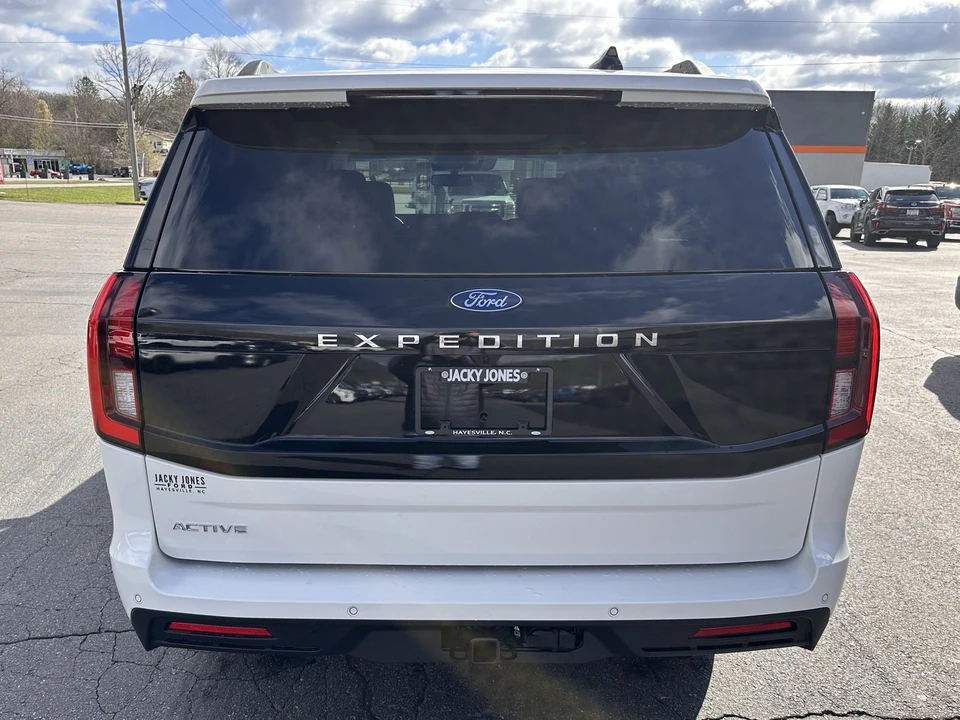 2026 Ford Expedition 5th Gen - Image 7 of 21