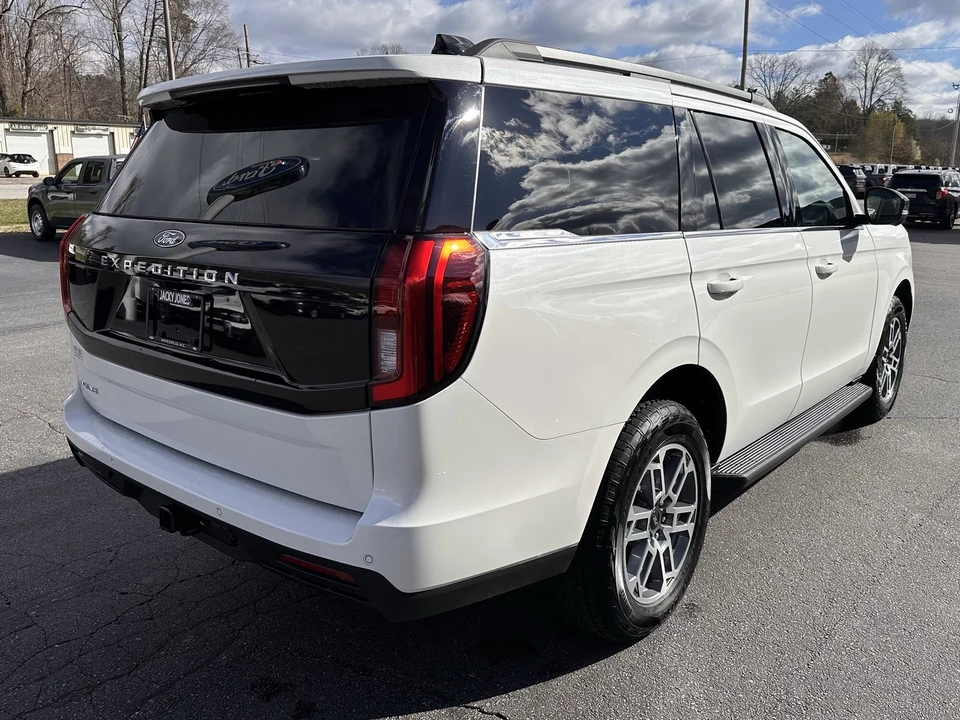 2026 Ford Expedition 5th Gen - Image 6 of 21