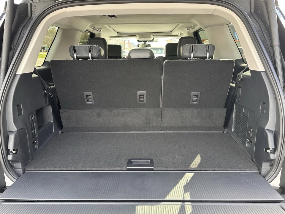 2026 Ford Expedition 5th Gen - Image 17 of 21