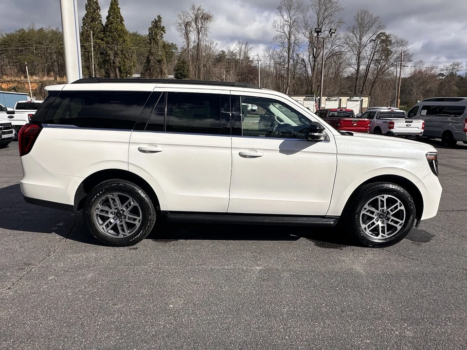 2026 Ford Expedition 5th Gen - Image 5 of 21
