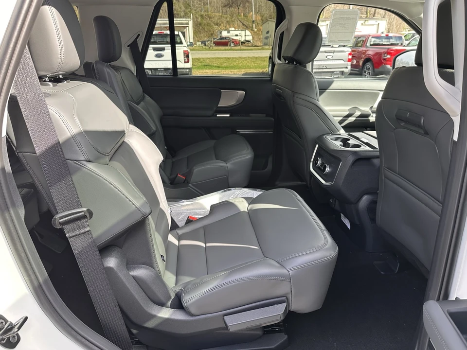 2026 Ford Expedition 5th Gen - Image 16 of 21