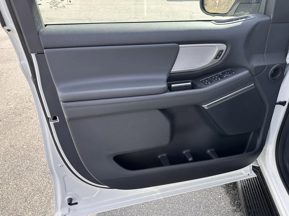 2026 Ford Expedition 5th Gen - Image 9 of 21