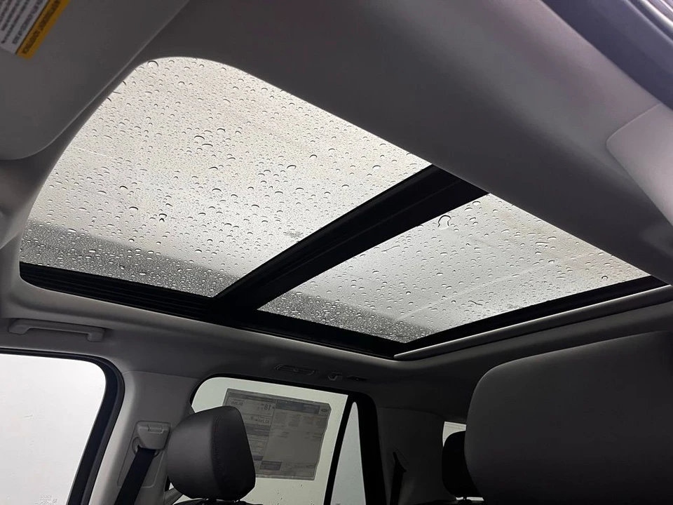 2026 Ford Expedition 5th Gen - Image 3 of 12