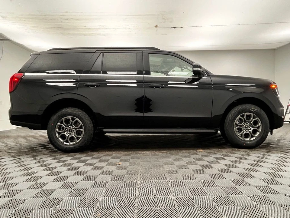 2026 Ford Expedition 5th Gen - Image 7 of 12