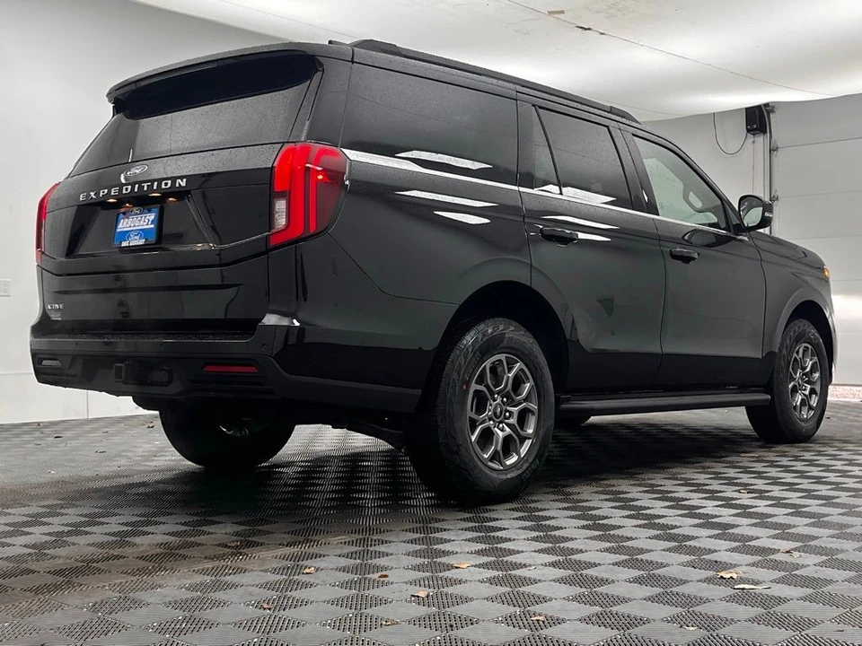 2026 Ford Expedition 5th Gen - Image 8 of 12