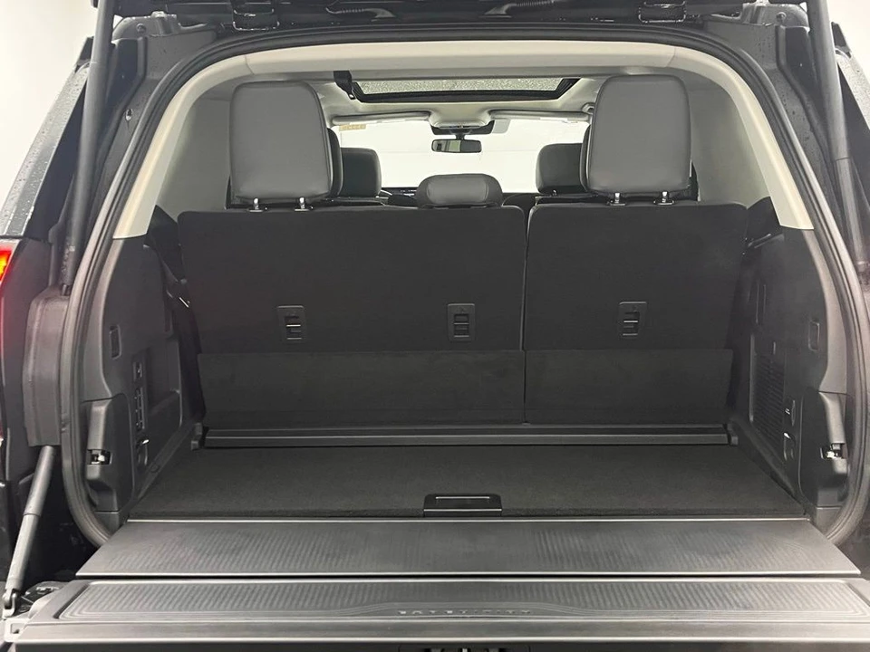 2026 Ford Expedition 5th Gen - Image 10 of 12